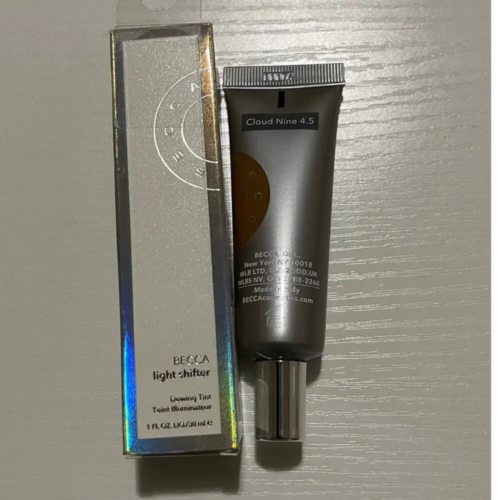 Becca Light Shifter Dewing Tint Cloud Nine 4.5‎